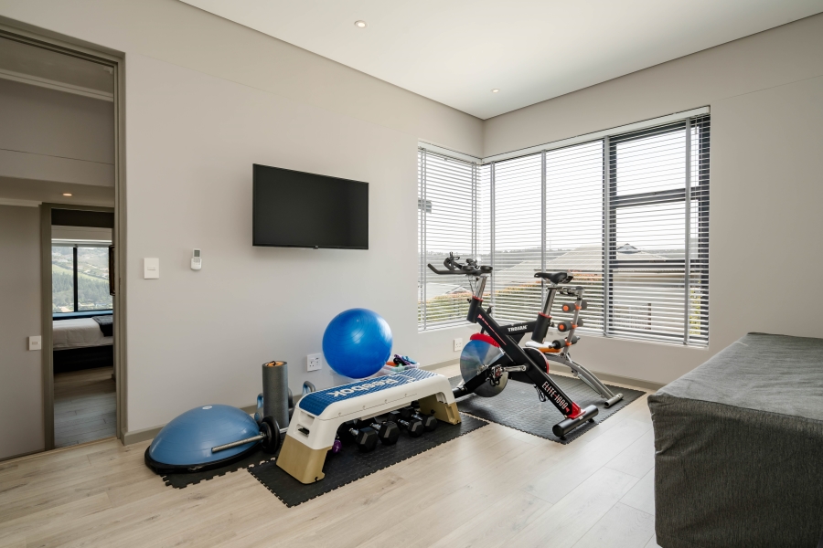 4 Bedroom Property for Sale in Brackenridge Western Cape